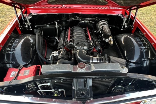 6.0L-Powered 1961 Chevrolet Impala Sport Coupe