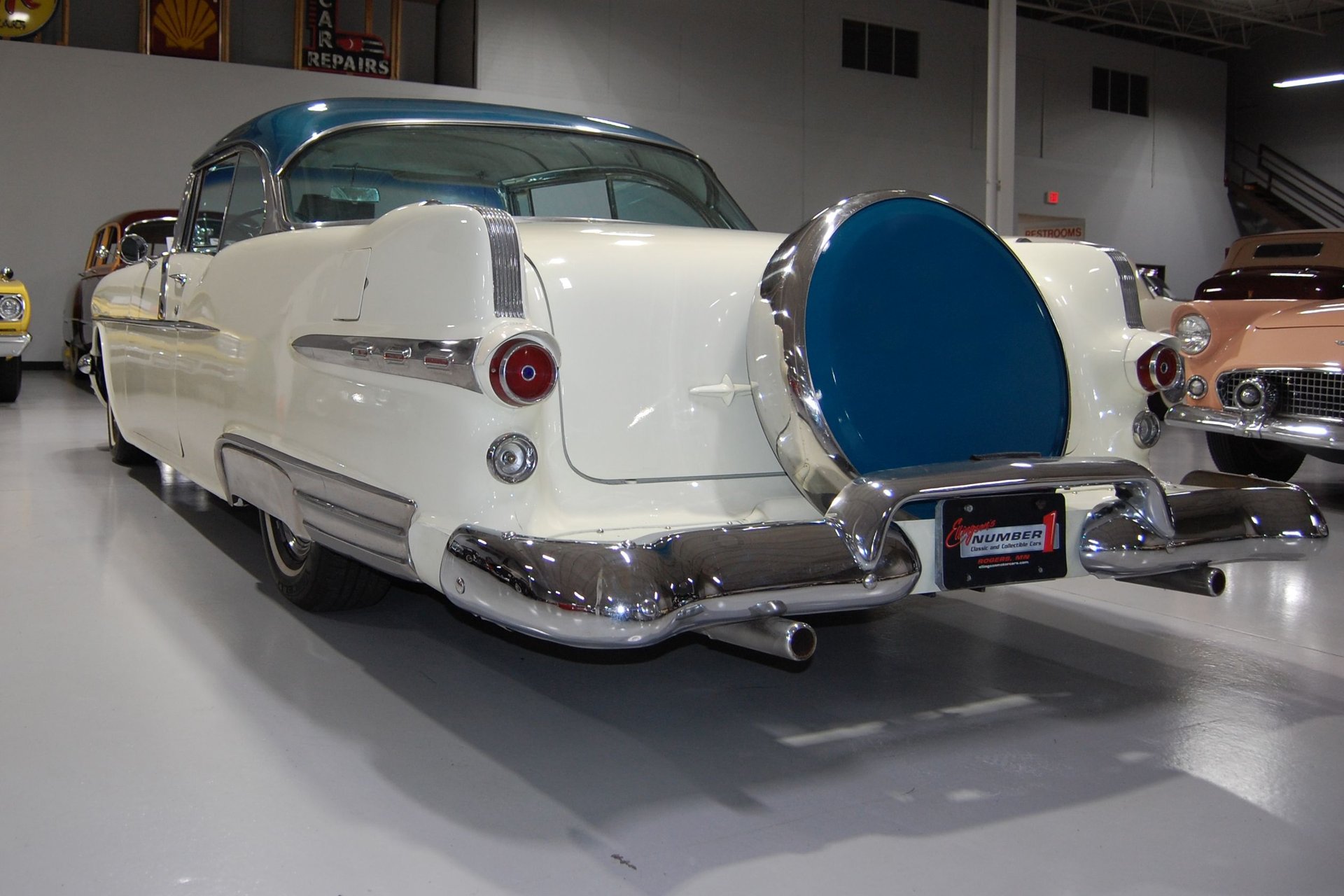 1956 Pontiac Star Chief