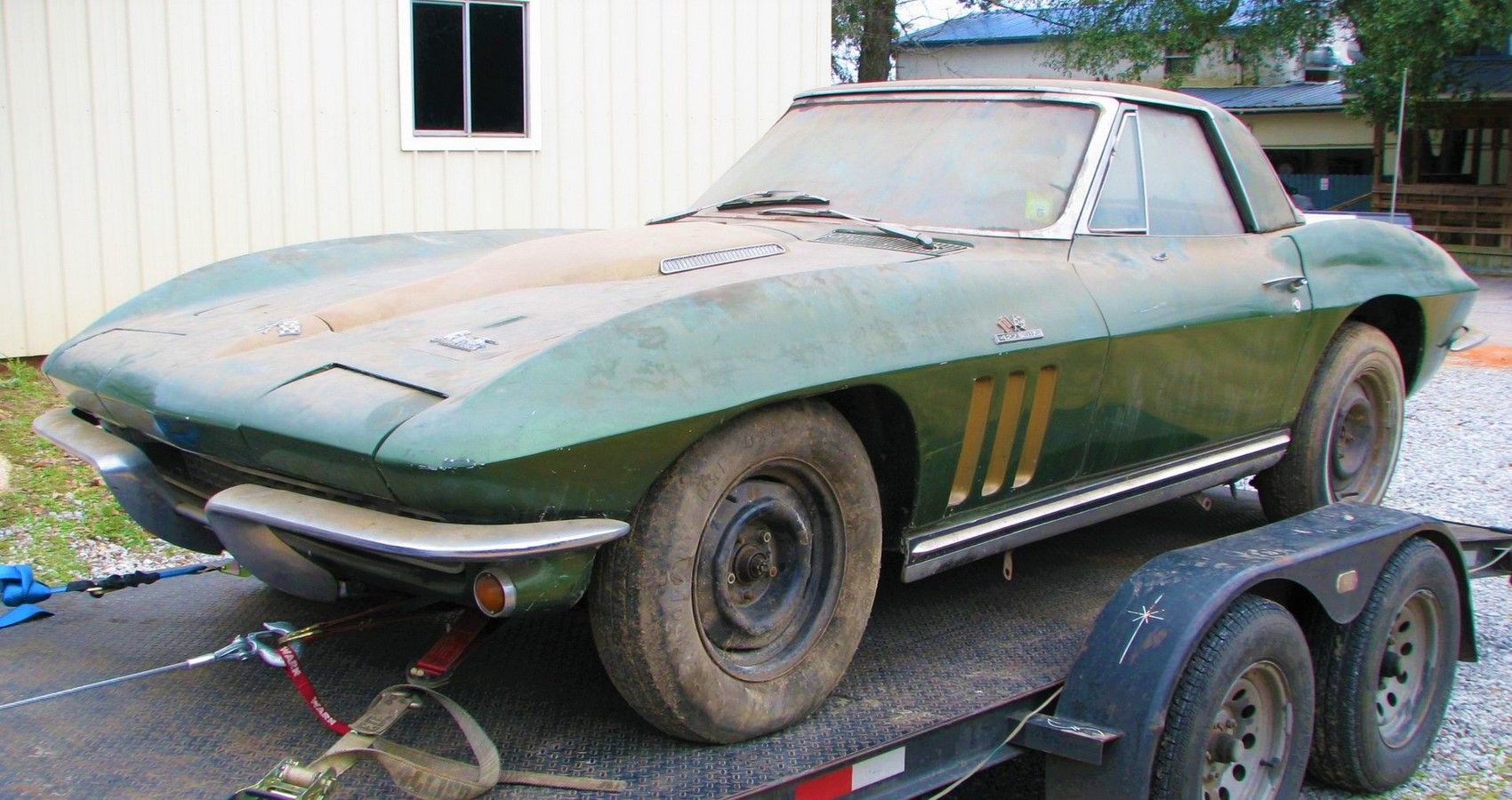 1966 Corvette C2 - Front