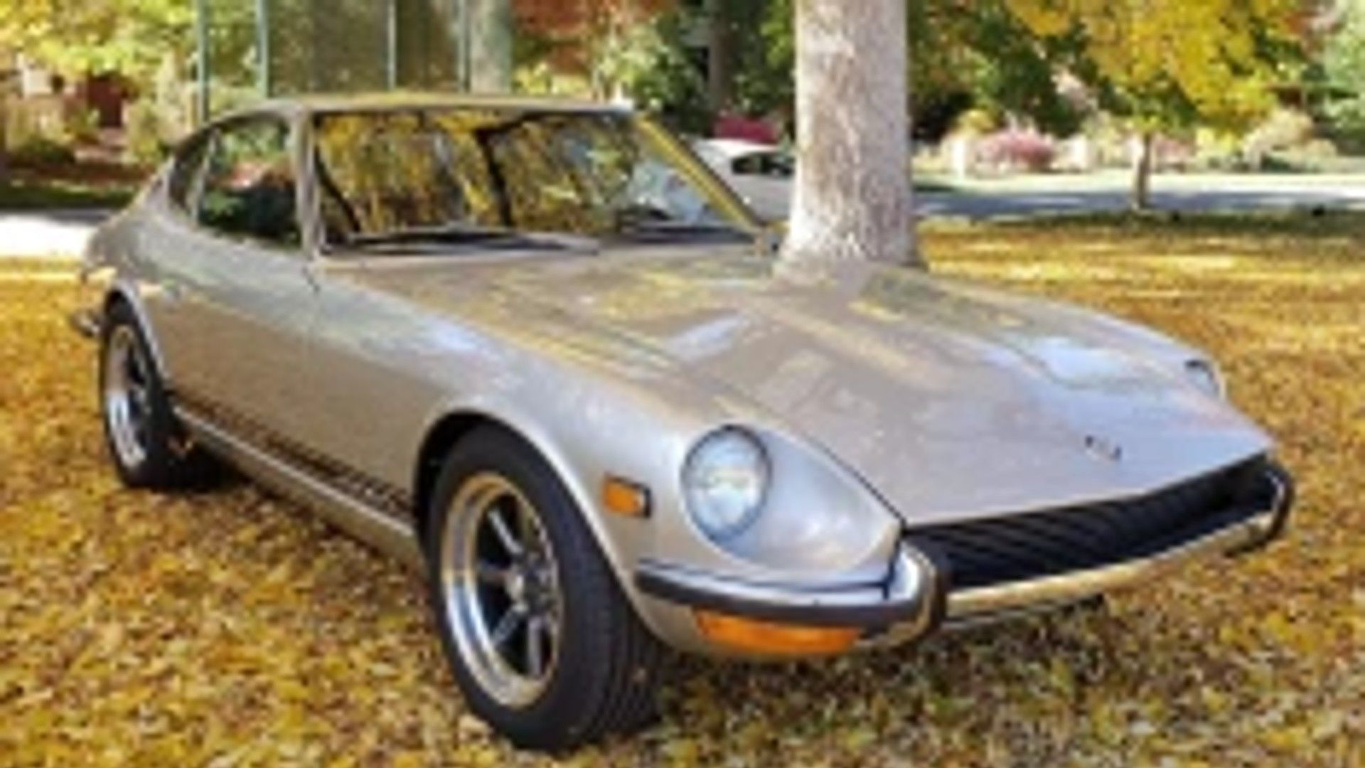 Shot of a silver Nissan Fairlady Z.