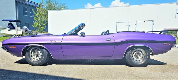 426 Hemi–Powered 1970 Dodge Challenger Convertible 4-Speed