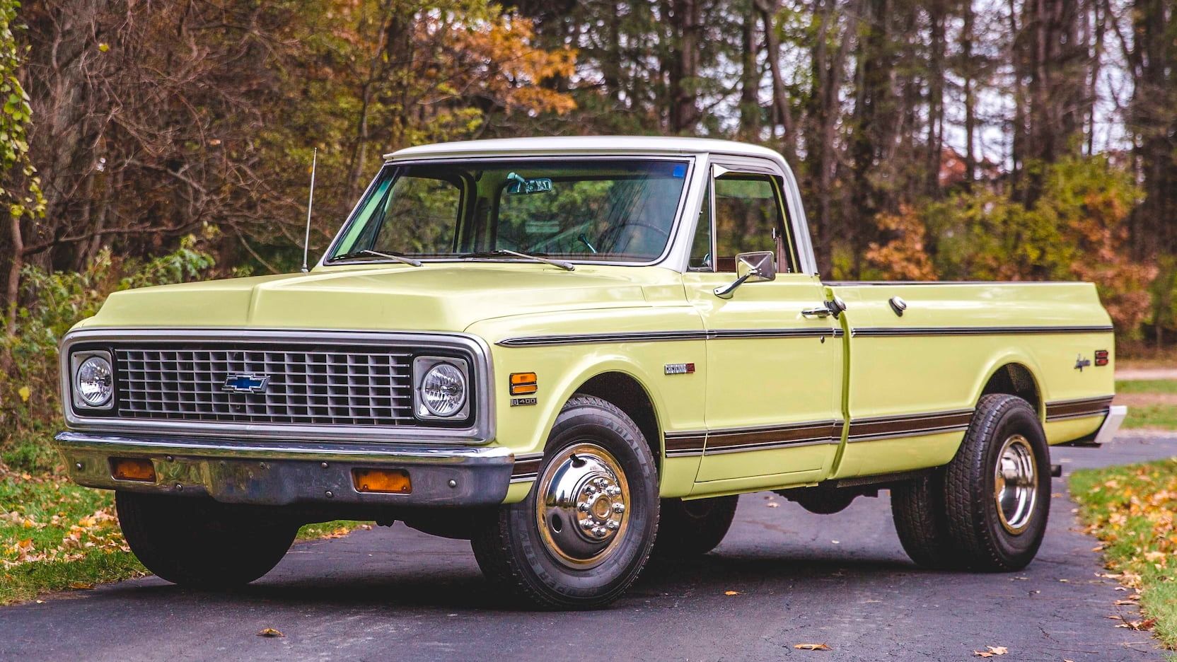 A parked 1971 Chevrolet Longhorn