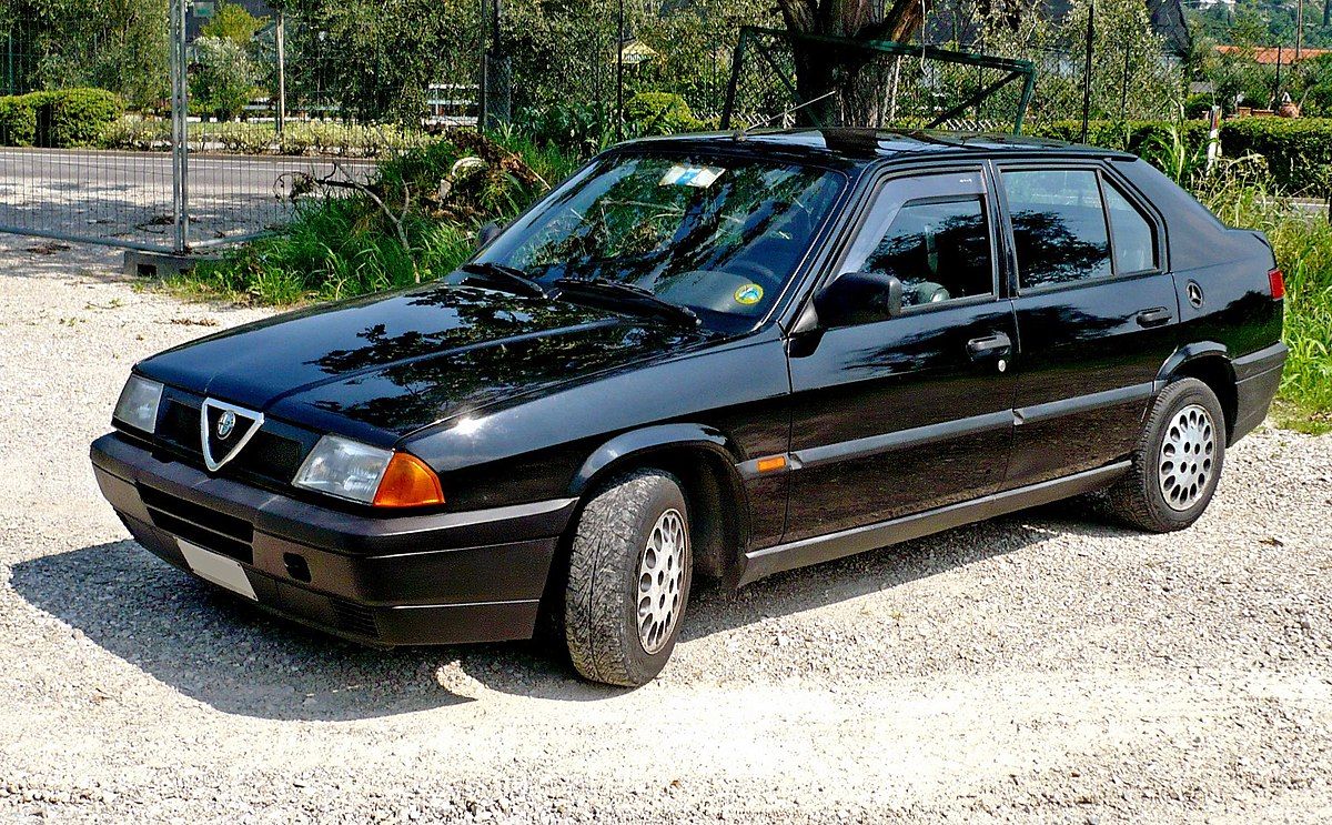 1990 Alfa Romeo 33 (Black) - Front