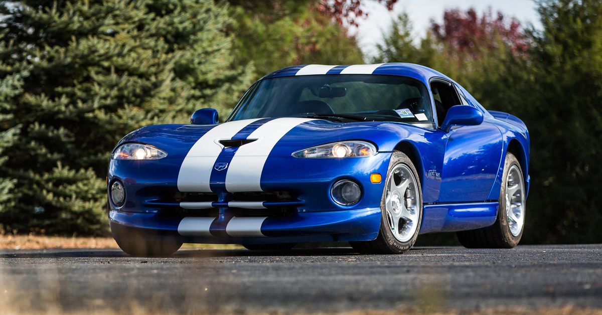 1996 Dodge Viper GTS 2-Door Sports Car In Blue 