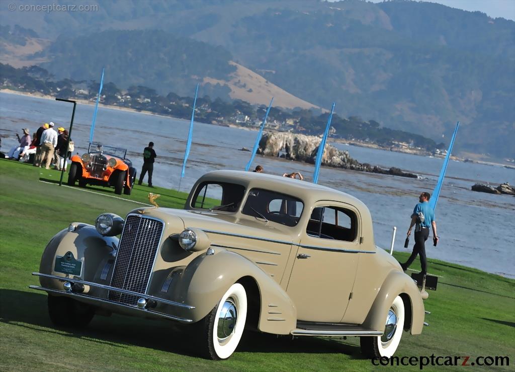 1934 Cadillac Model 452D V16 photo