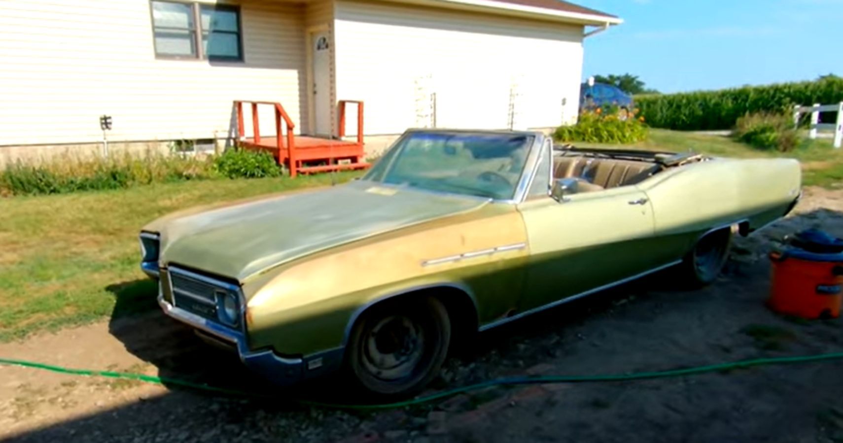 Barn Find 1968 Buick LeSabre Convertible Fires Up After Sitting For 30+ Years